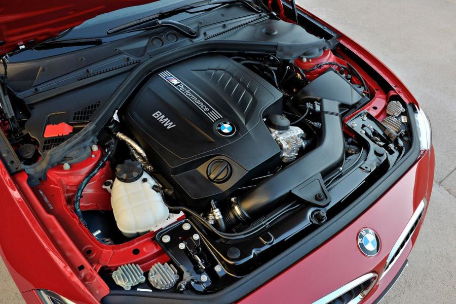  BMW 2-Series Coupe 2014 года  (фото 8 из 24)